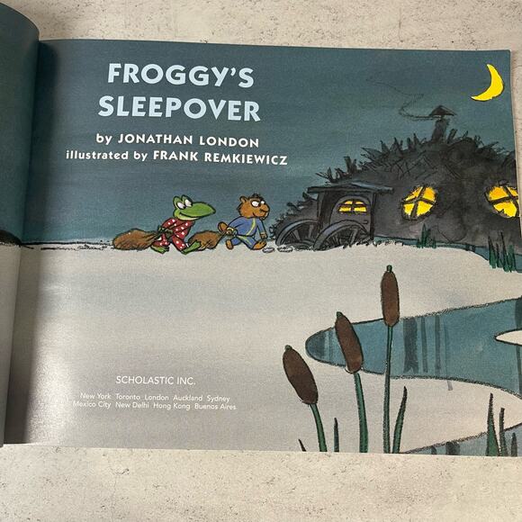 Froggy’s Sleepover by Jonathan London 2005 Paperback - GOOD - Picture 3 of 8